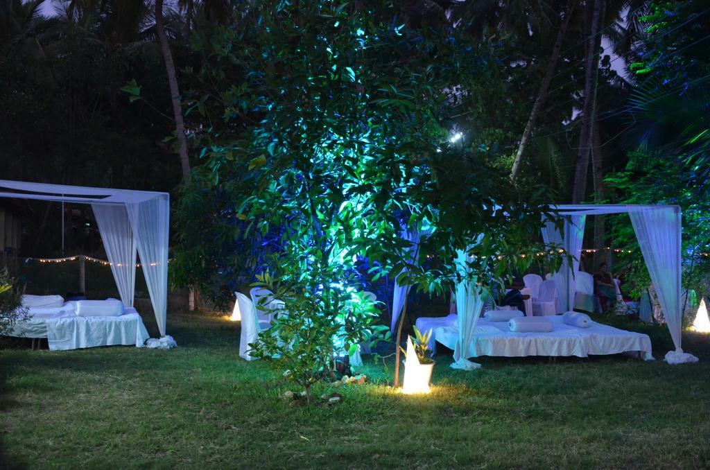 Raikar Guest House Bogmalo Exterior foto